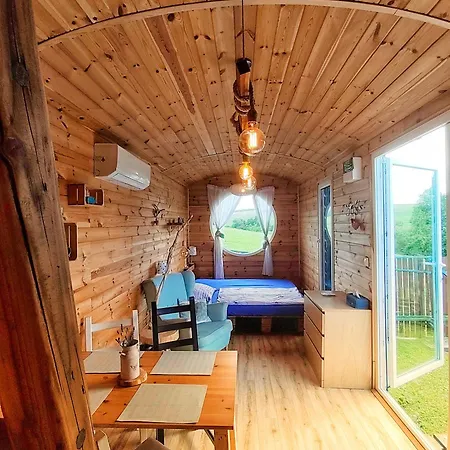 Luxuszelt Slovacka Maringotka *