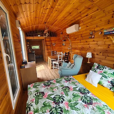 Slovacka Maringotka Luxusní stan